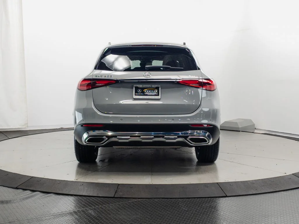 Certified Used 2026  Mercedes-Benz GLC 300 image 26