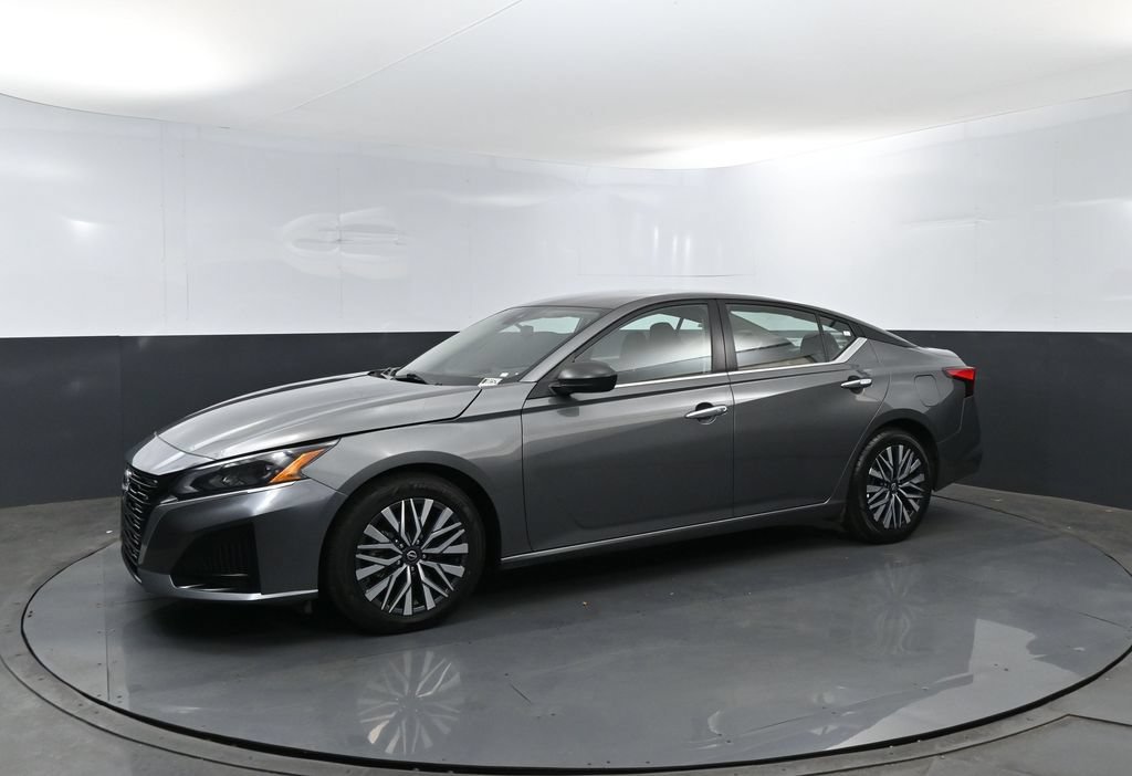 2025 Nissan Altima