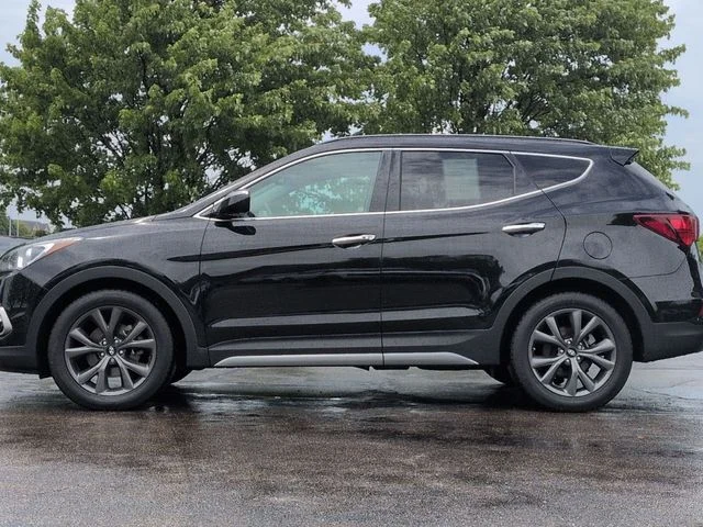 Used 2018 Black Hyundai 2.0T Ultimate image 4
