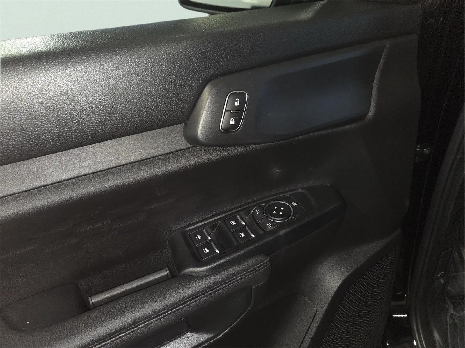 Used 2026 Shadow Black Ford XLT image 15