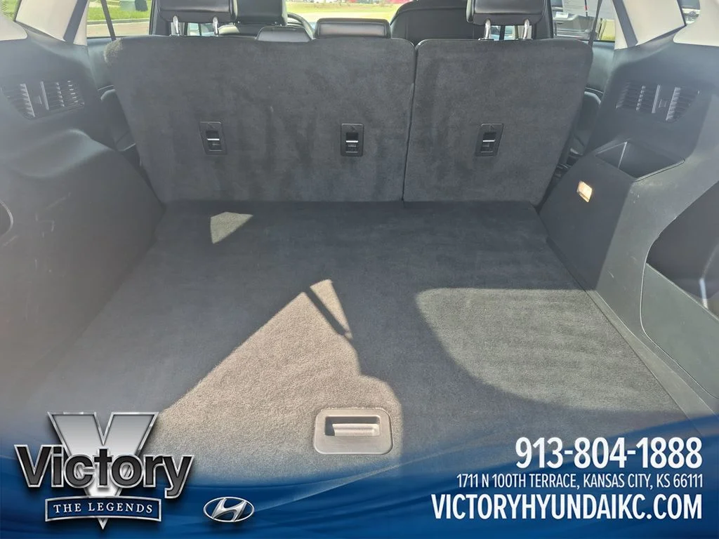 Used 2024 Gray Ford SEL image 23