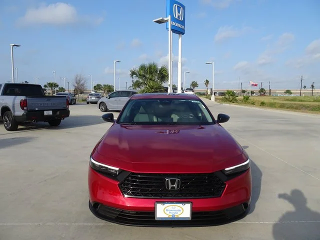 New 2026 Red Honda SE image 2