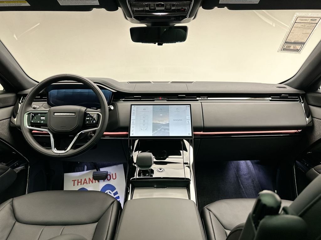 Used 2025 Santorini Black Metallic Land Rover SE image 6