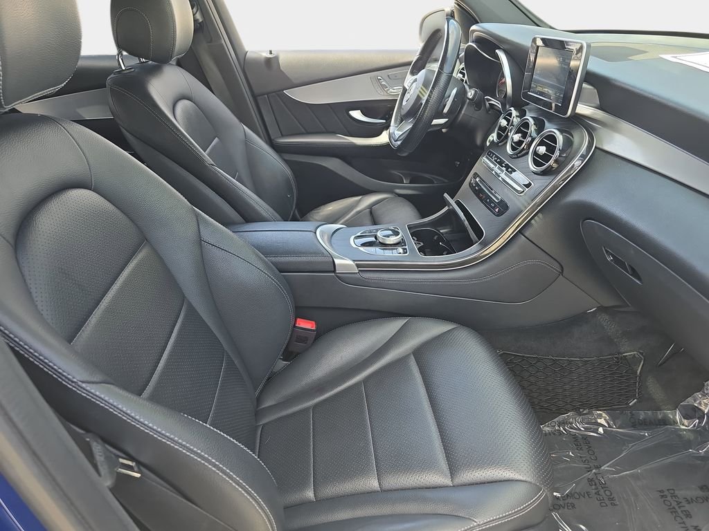 Used 2019 Red Mercedes-Benz GLC 300 Coupe image 12