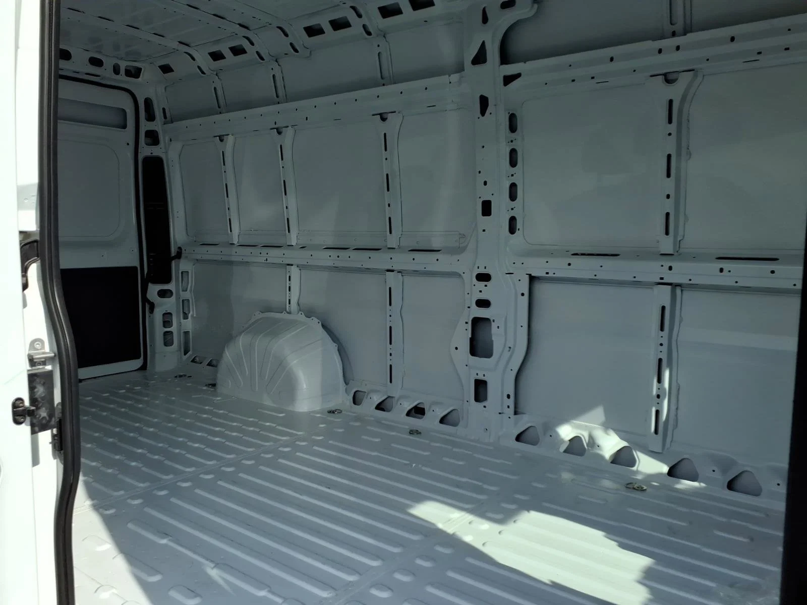 New 2026 Bright White Clearcoat Ram Tradesman image 18