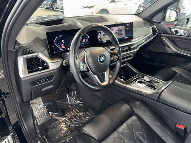 Used 2025 Black Sapphire Metallic BMW sDrive40i image 20
