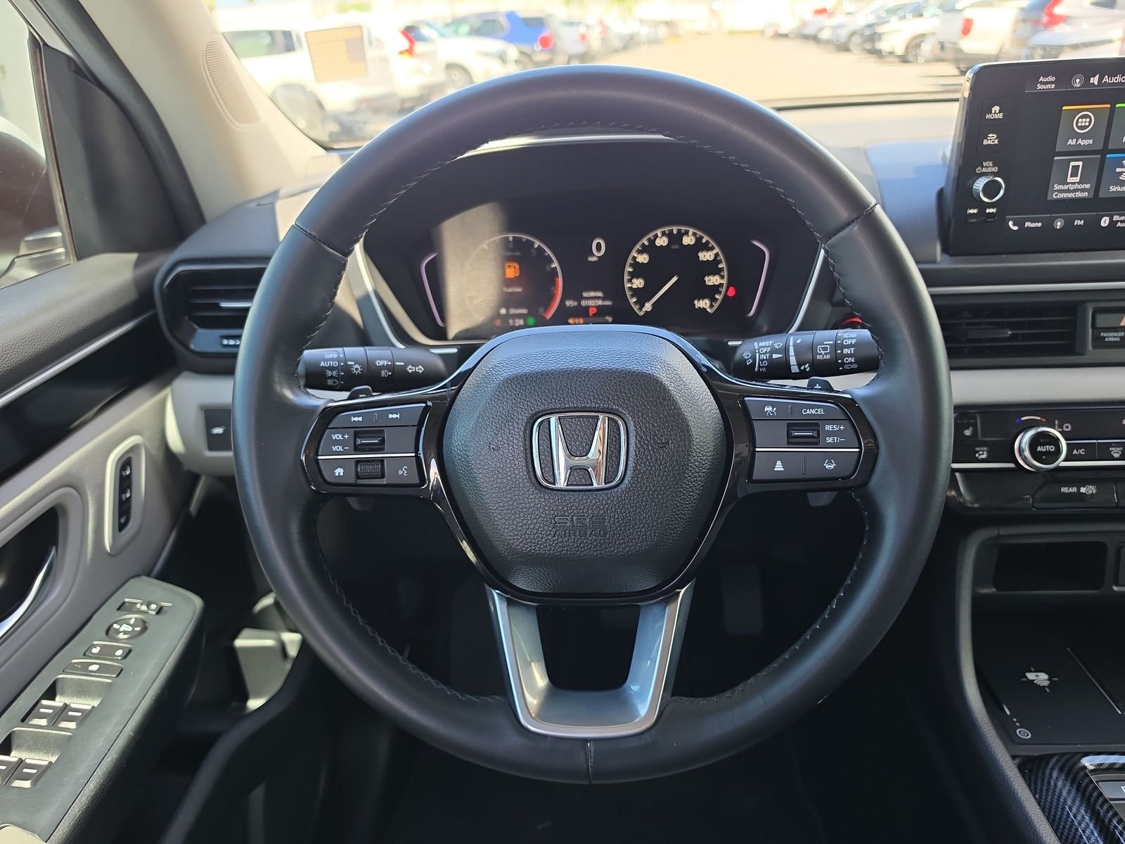 Used 2025 Platinum White Pearl Honda EX-L image 9