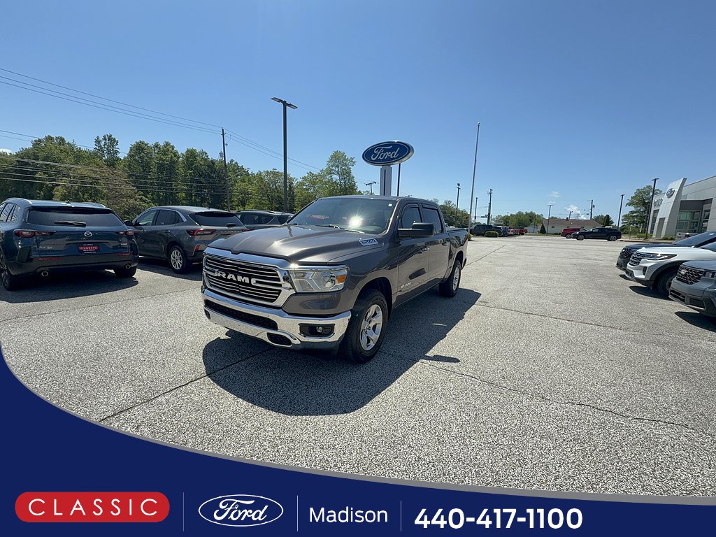 2020 RAM 1500 Big Horn/Lone Star 4x4 Crew Cab 5'7's photo