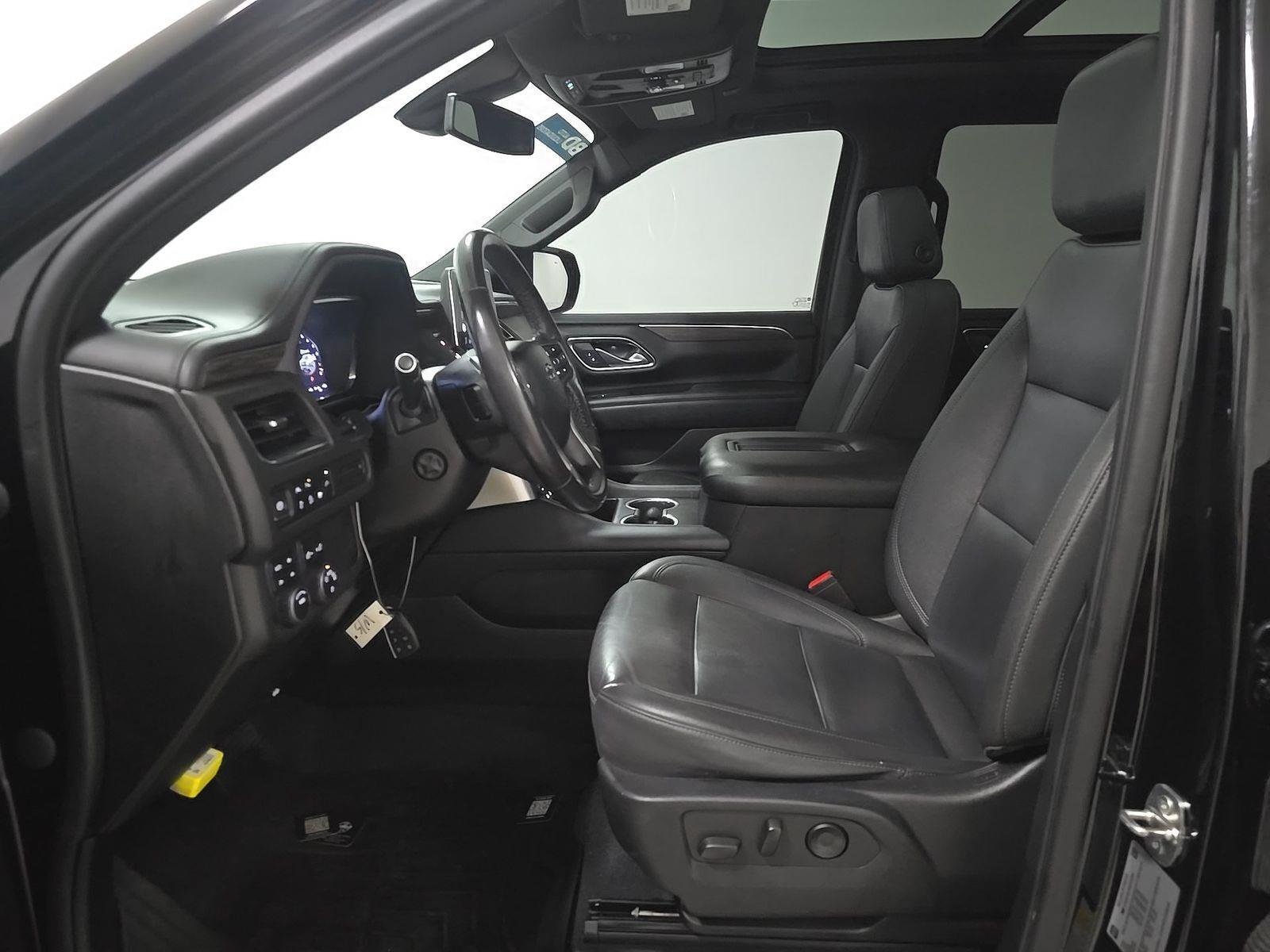 Used 2022 Black Chevrolet Z71 image 7