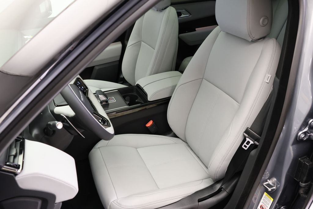 New 2026 Zadar Grey Land Rover P250 Base image 30