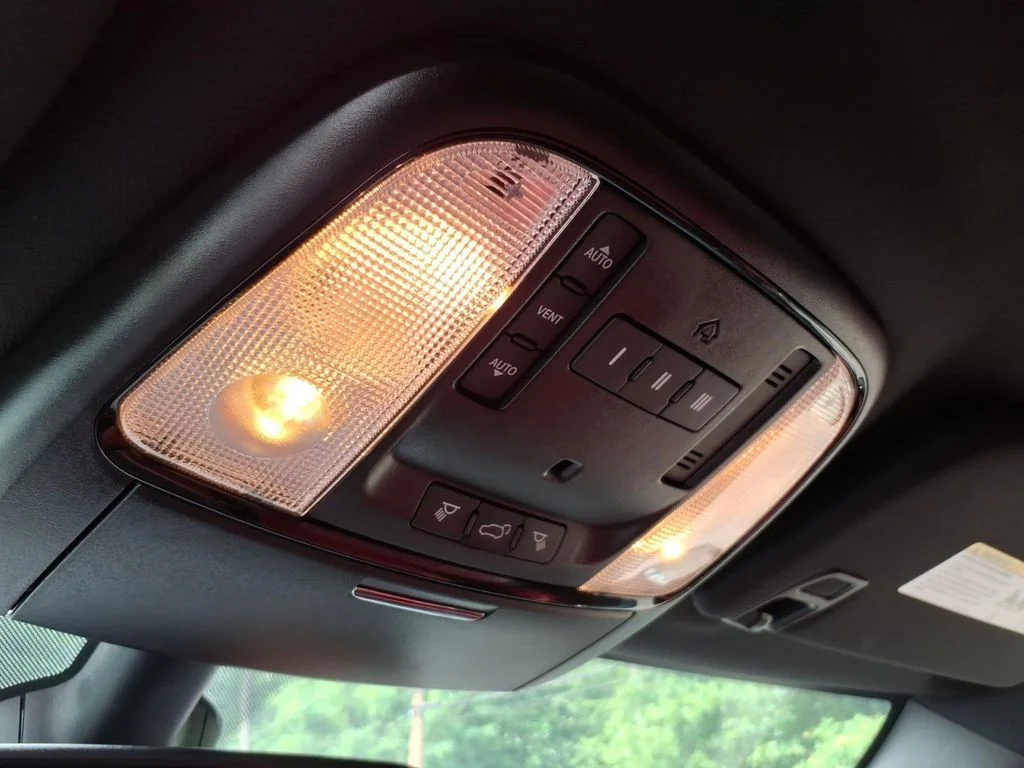 Used 2021 White Dodge R/T image 22