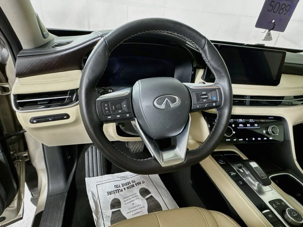 Certified Used 2024 Silver INFINITI Sensory image 14