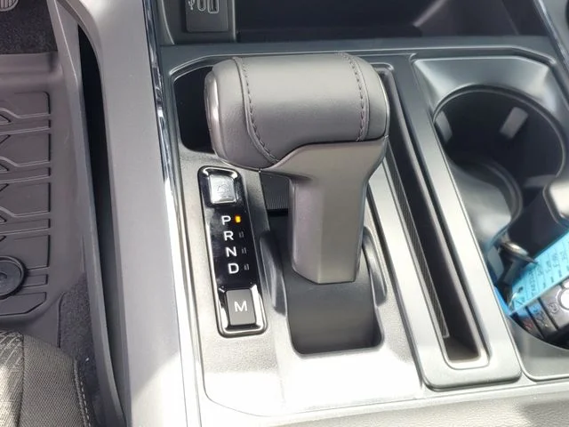 New 2026 Oxford White Ford XLT image 29