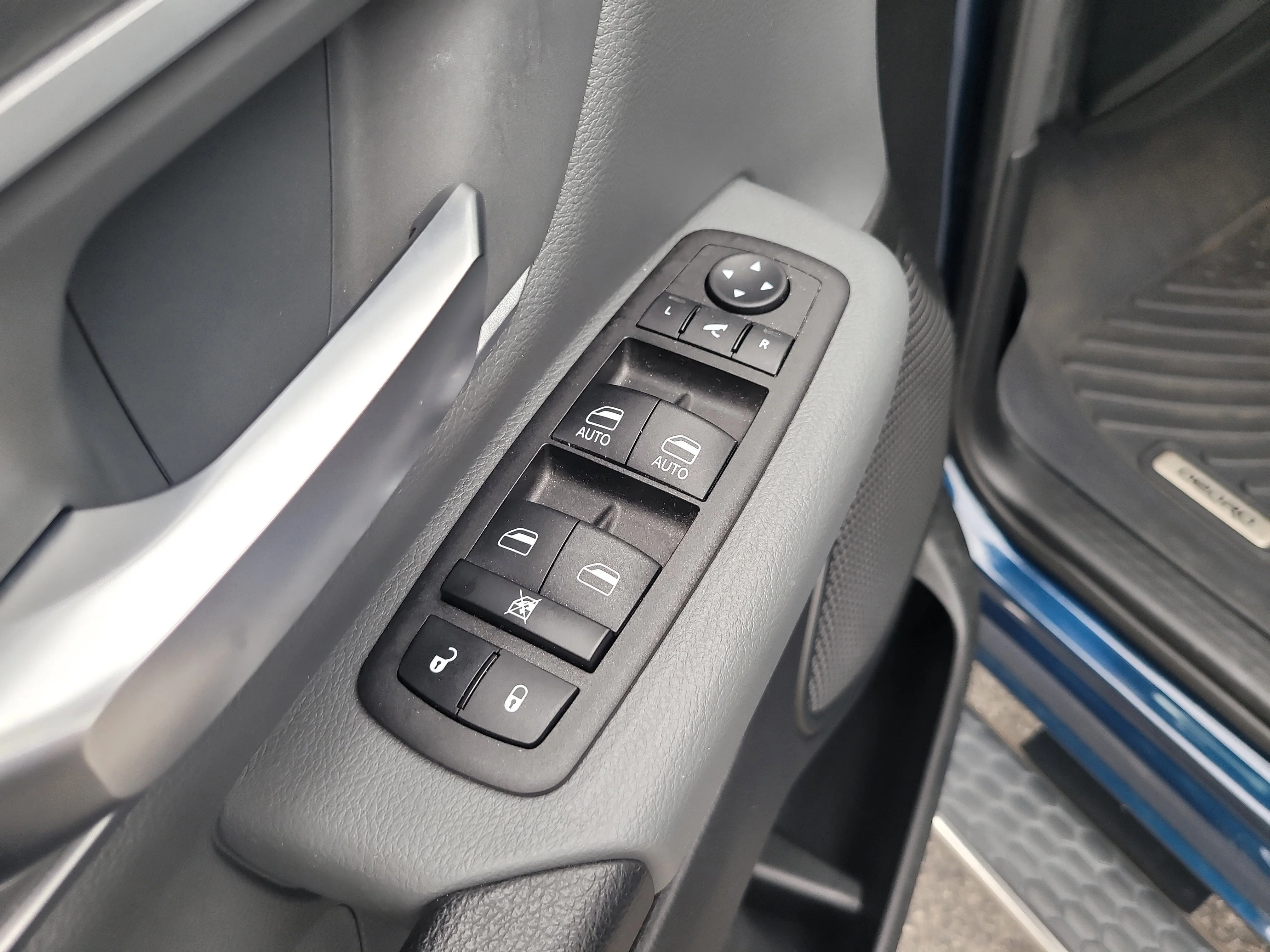 Used 2023 Patriot Blue Pearlcoat Ram Big Horn image 17