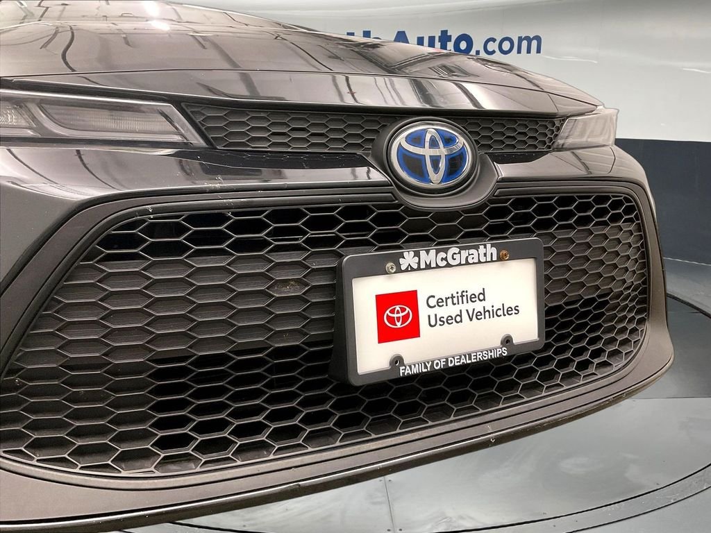 Used 2022 Black Toyota LE image 32
