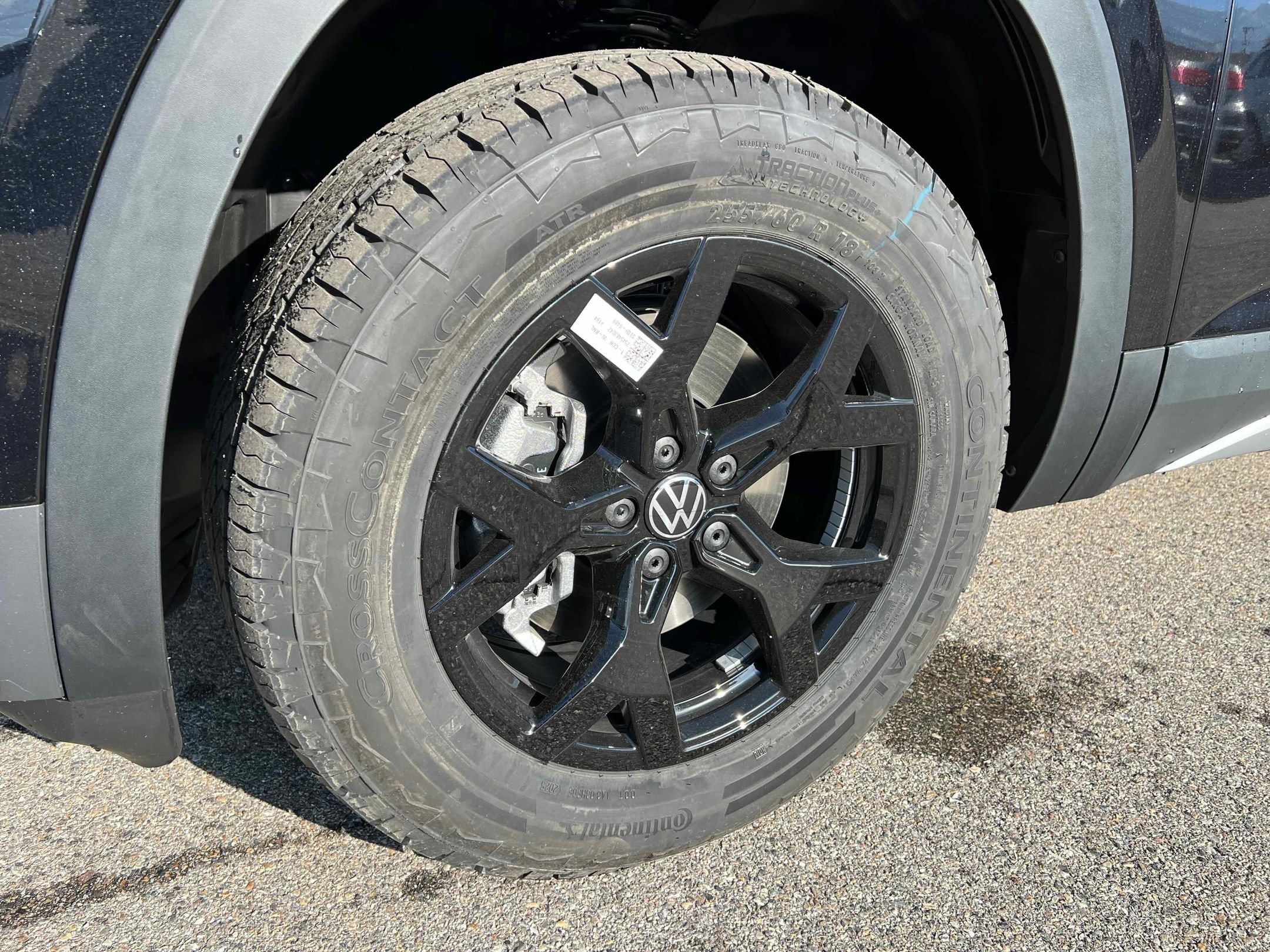 New 2026 Deep Black Volkswagen 2.0T Peak Edition image 9
