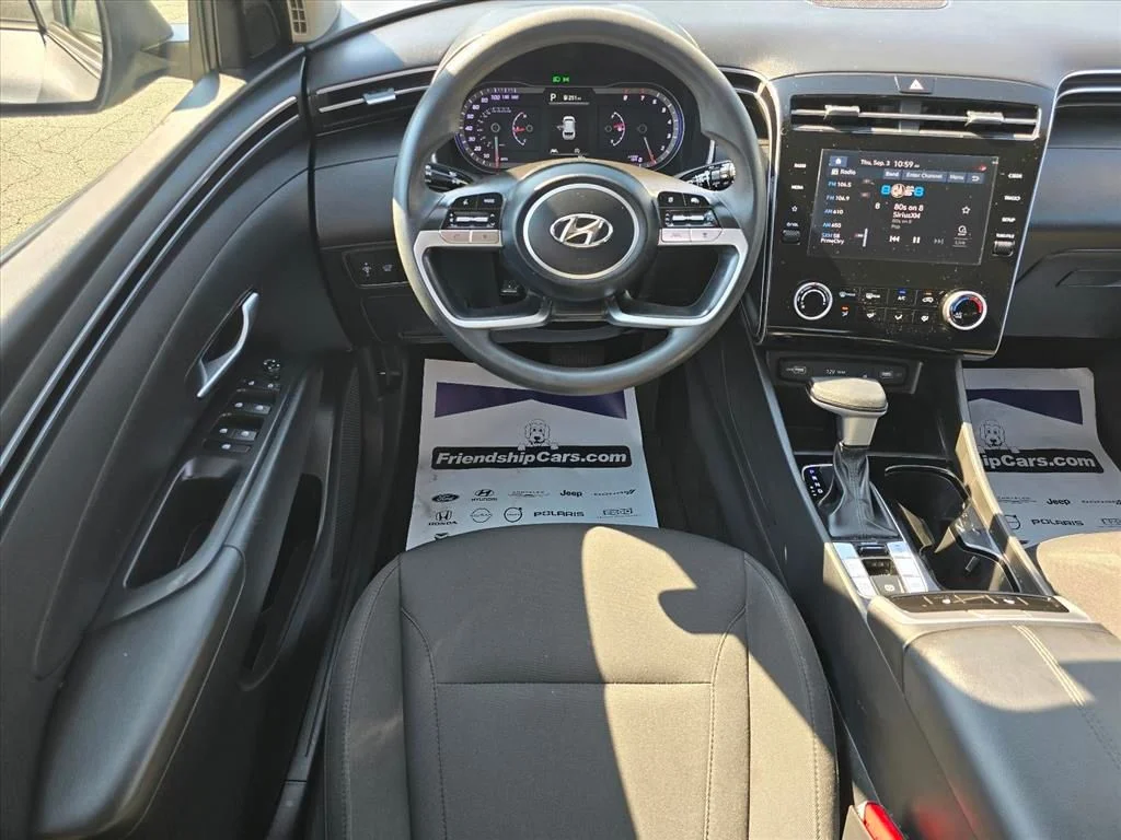 Used 2023 Gray Hyundai SEL image 3