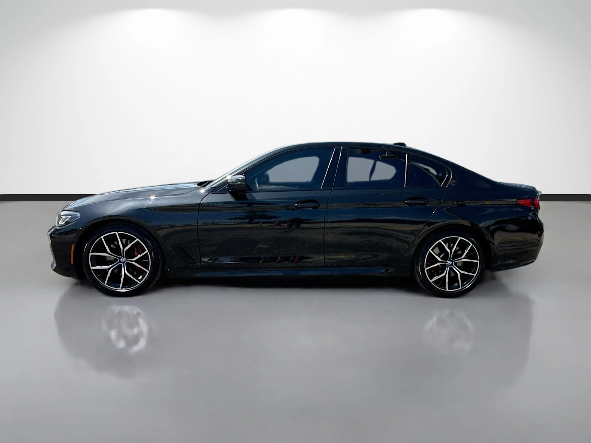 Used 2023 Black Sapphire Metallic BMW 530i image 6
