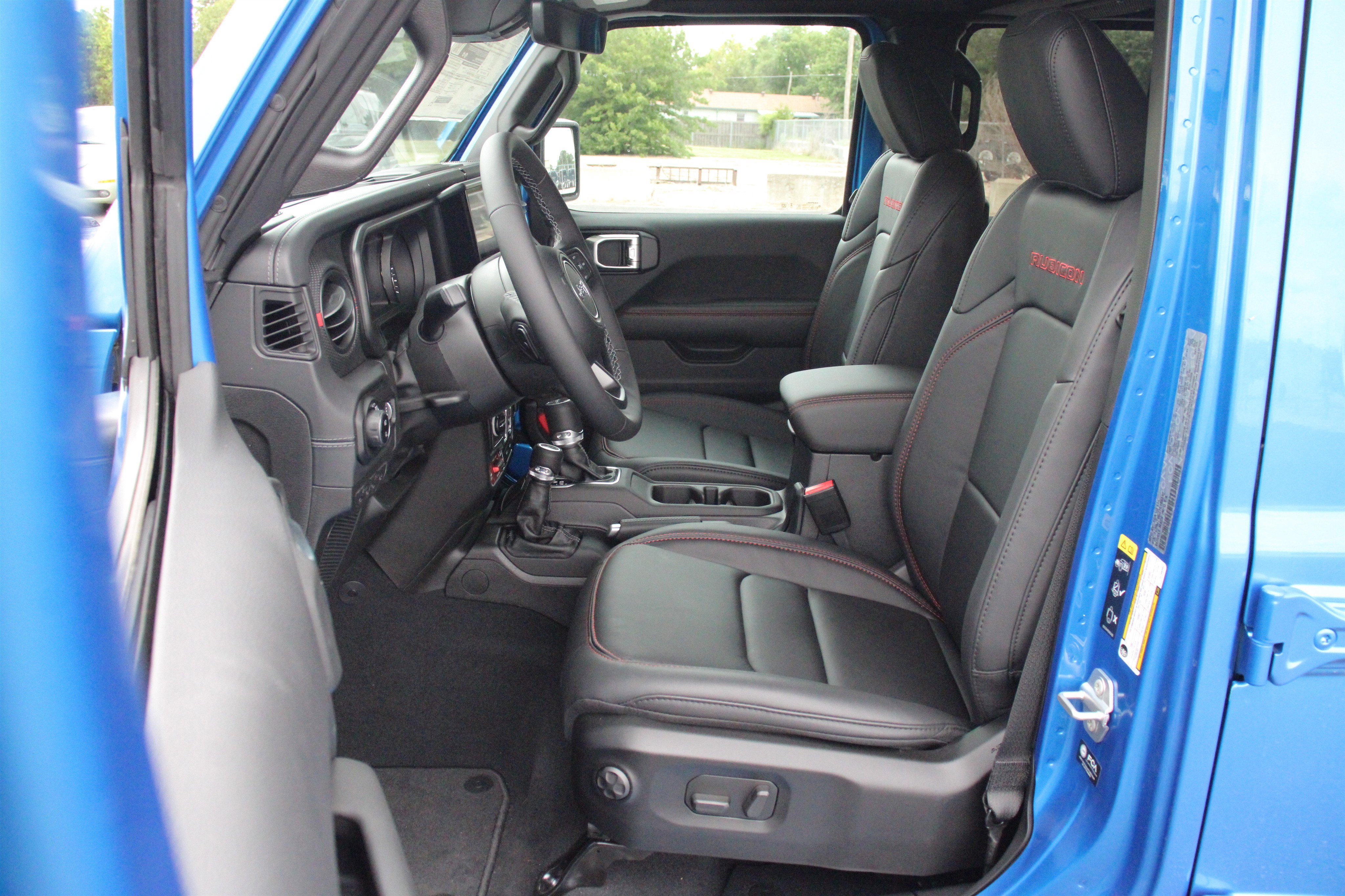 New 2026 Hydro Blue Pearl-Coat Exterior Paint Jeep Rubicon X image 3