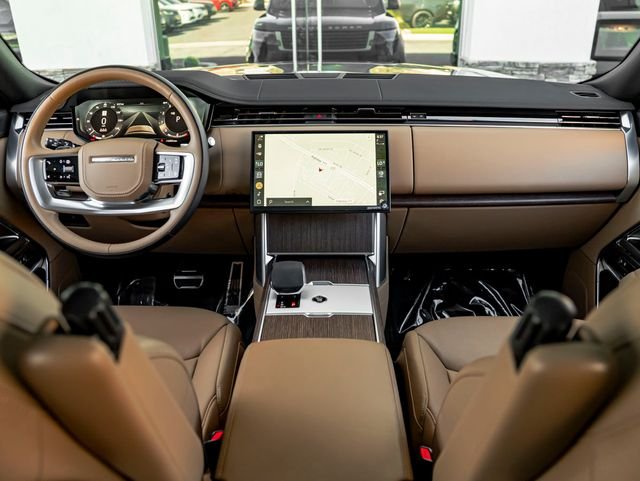 Certified Used 2025 Santorini Black Metallic Land Rover SE image 18