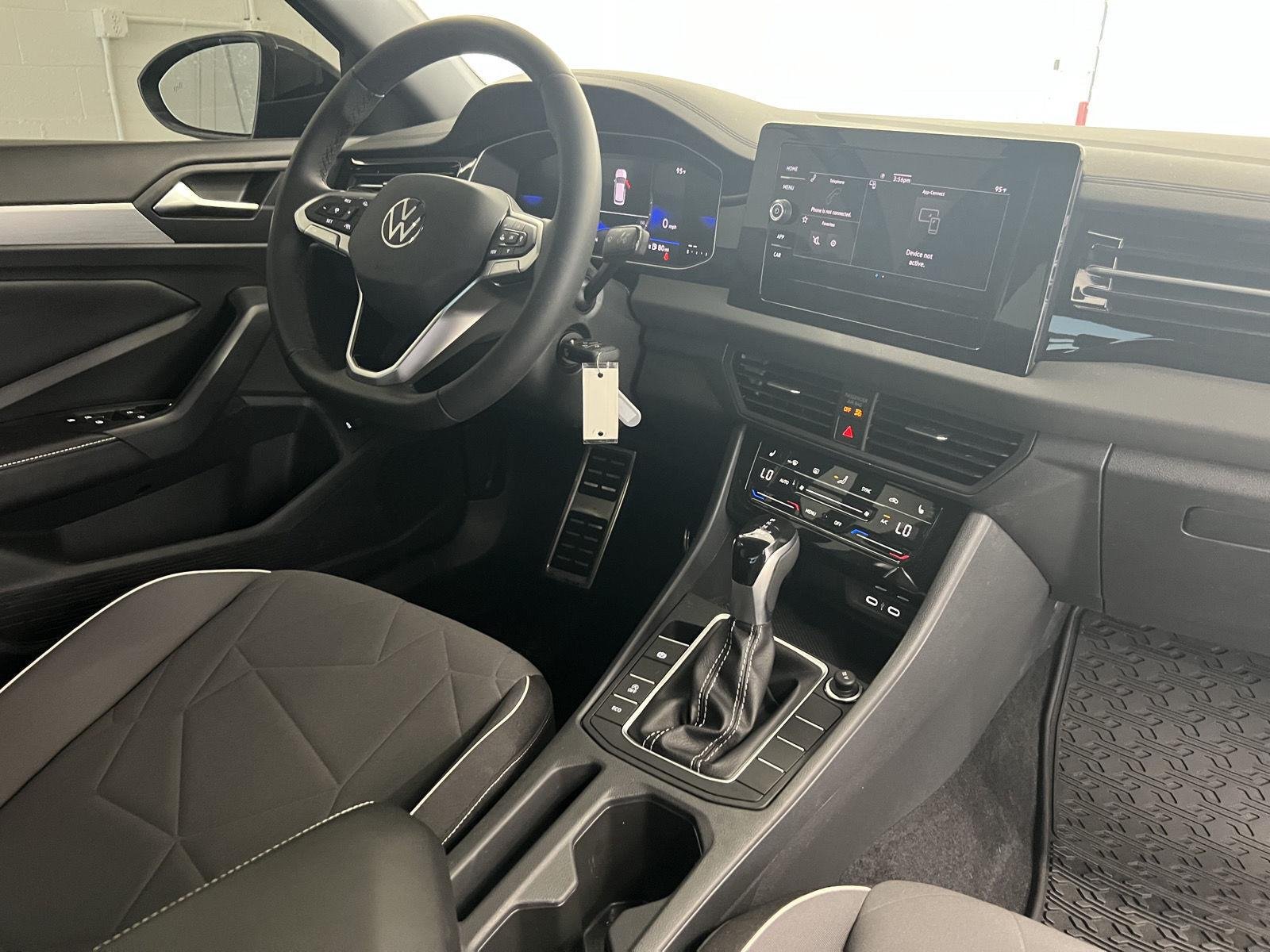 2026 Volkswagen Jetta Sport - Photo 29