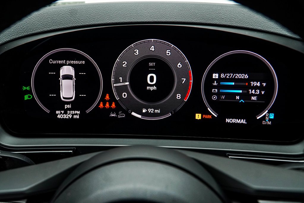 Used 2024 Gray Porsche Base image 40