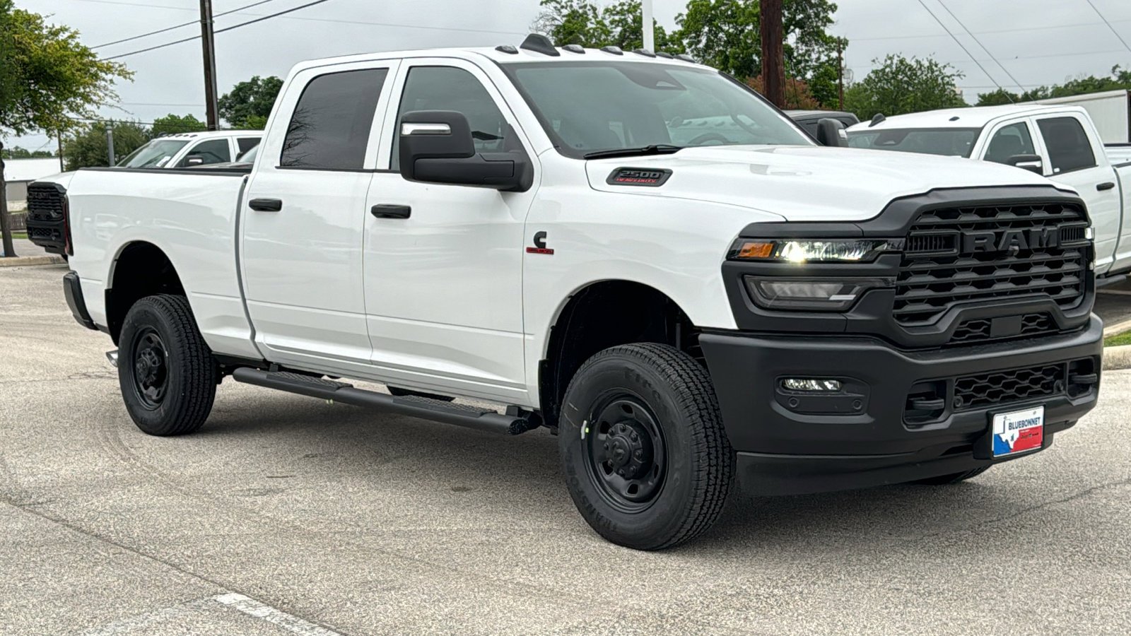 New 2026 Bright White Clear-Coat Exterior Paint RAM Tradesman image 3