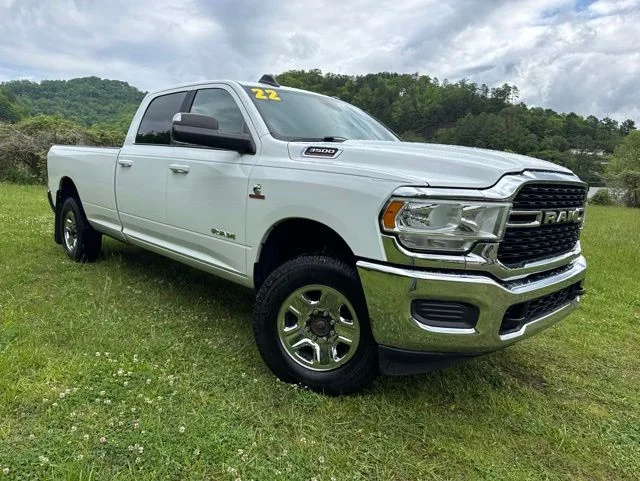 Used 2022 White Ram Big Horn image 2