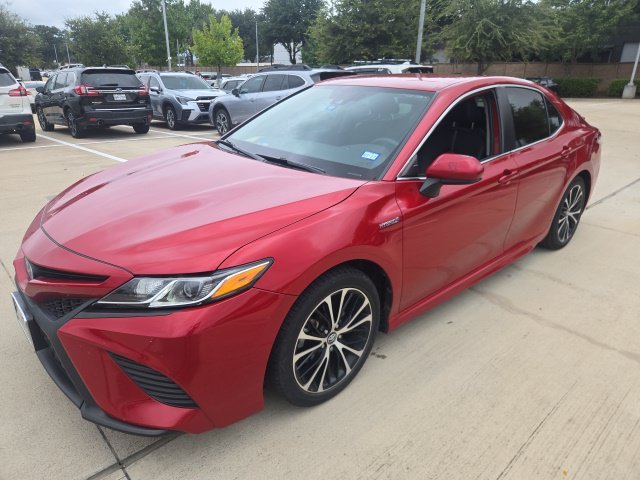 Used 2020 Supersonic Red Toyota SE image 6