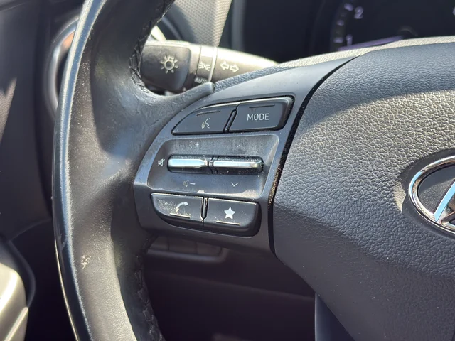 Used 2022 Blue Hyundai SEL image 20