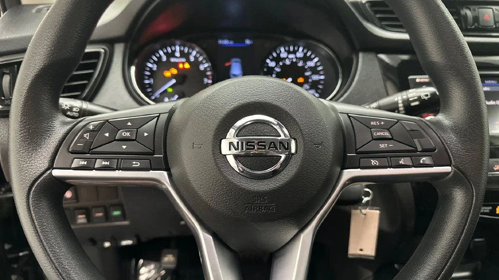 Used 2022 Black Nissan S image 16