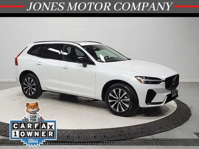 2025 Volvo XC60 B5 Plus Dark AWD's photo