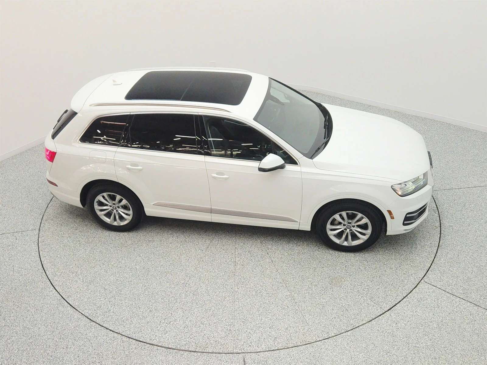 Used 2019 Carrara White Audi Premium Plus 55 TFSI quattro image 25