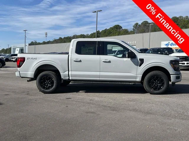 New 2026 White Ford XLT image 2