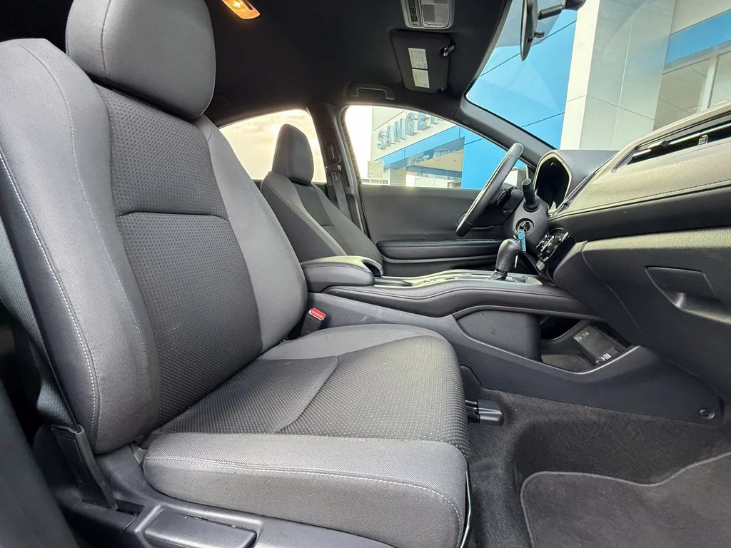 Used 2022  Honda Sport image 15