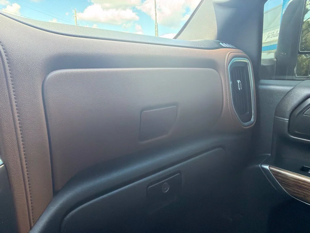 Used 2020 IRIDESCENT PEARL TRICOAT Chevrolet High Country image 29