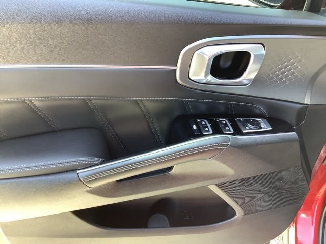 2022 Kia Sorento SX - Photo 10