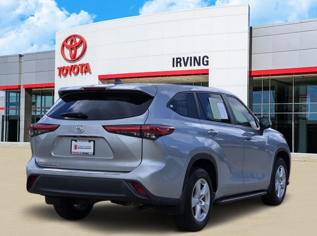 Used 2023 Silver Toyota L image 4