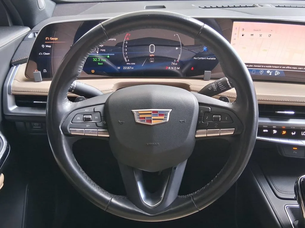 Used 2024 Crystal White Tricoat Cadillac Luxury image 10