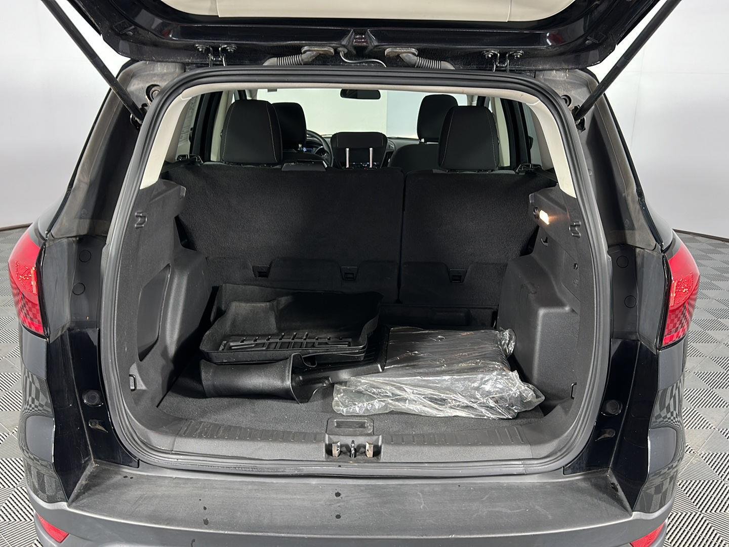 Used 2019 Agate Black Ford SE image 28