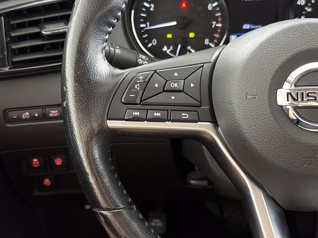 2021 Nissan Rogue Sport SV - Photo 14