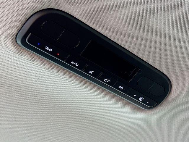 New 2026 White Hyundai Blue SEL 7P image 35