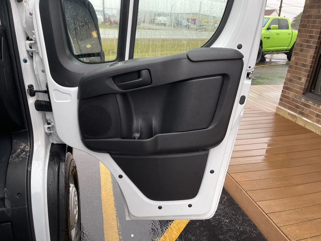 New 2025 Bright White Clear-Coat Exterior Paint RAM High Roof image 8