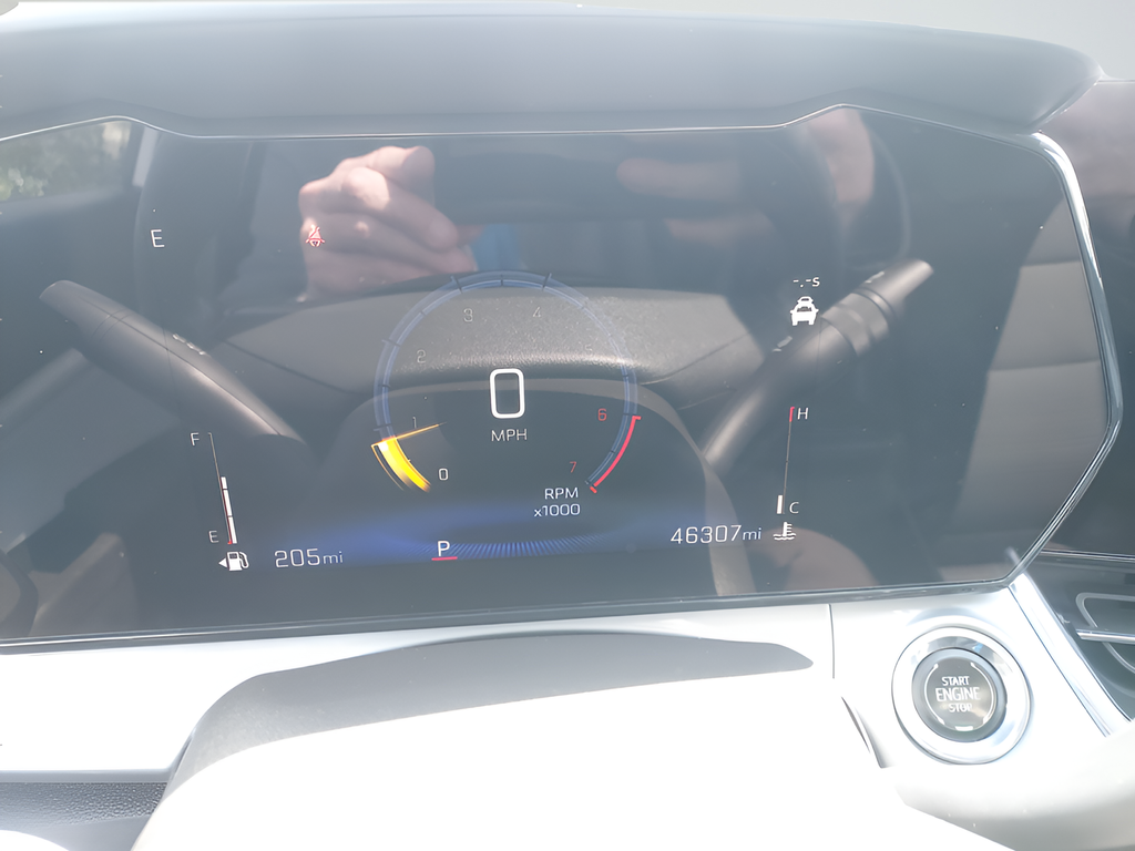 Used 2025 White Chevrolet LT image 13