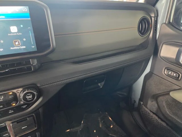 Used 2024 Gray Jeep Mojave image 27