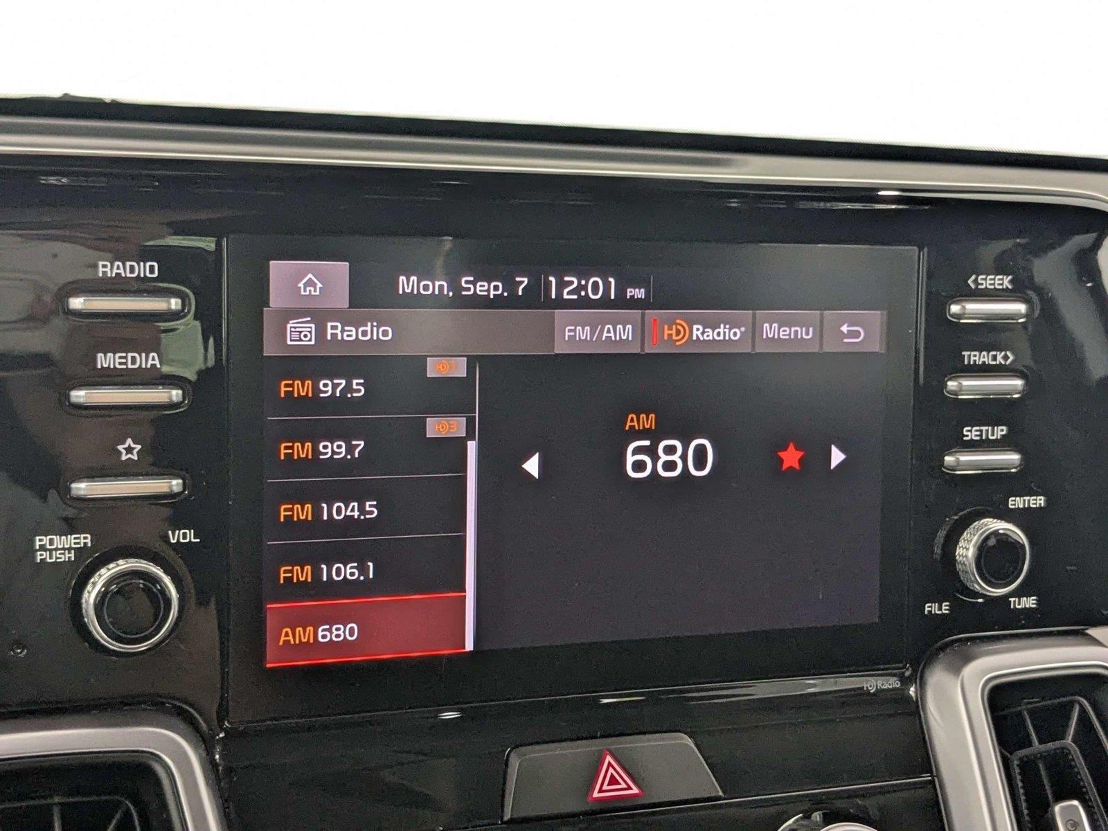 Used 2023 Glacial White Pearl Kia LX image 19