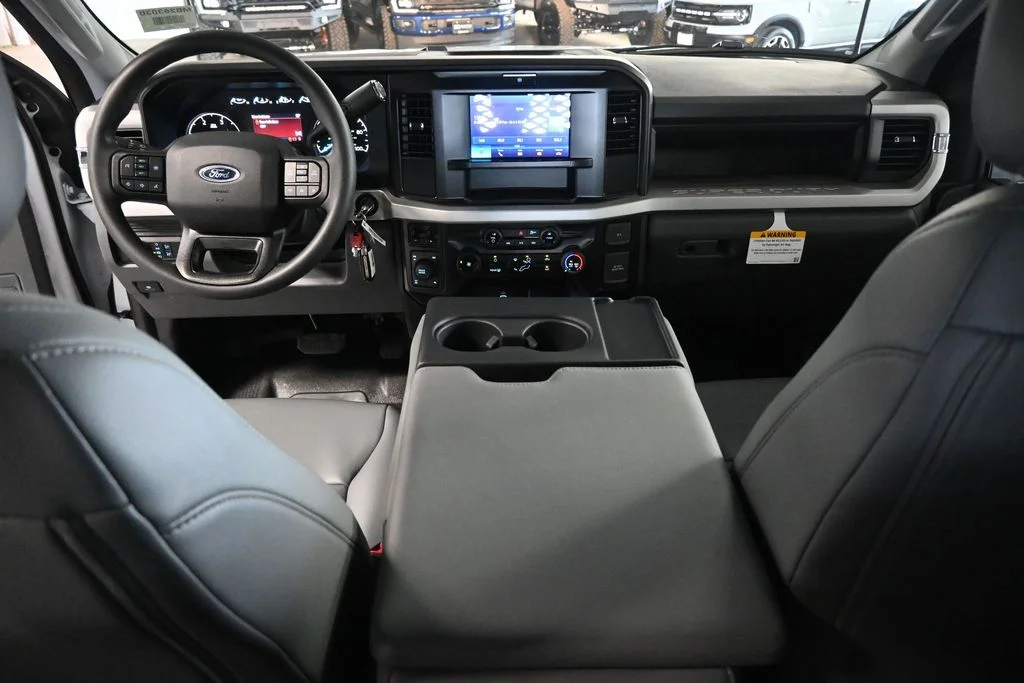 New 2026 Oxford White Ford XL image 21