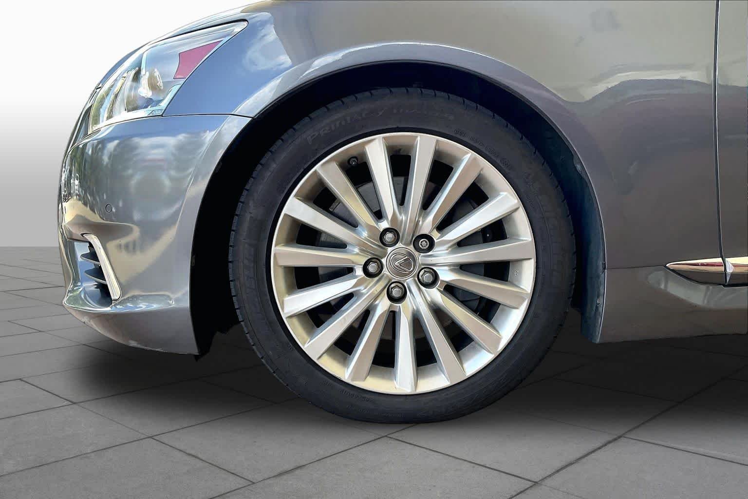 Used 2017 Nebula Gray Pearl Lexus  image 10