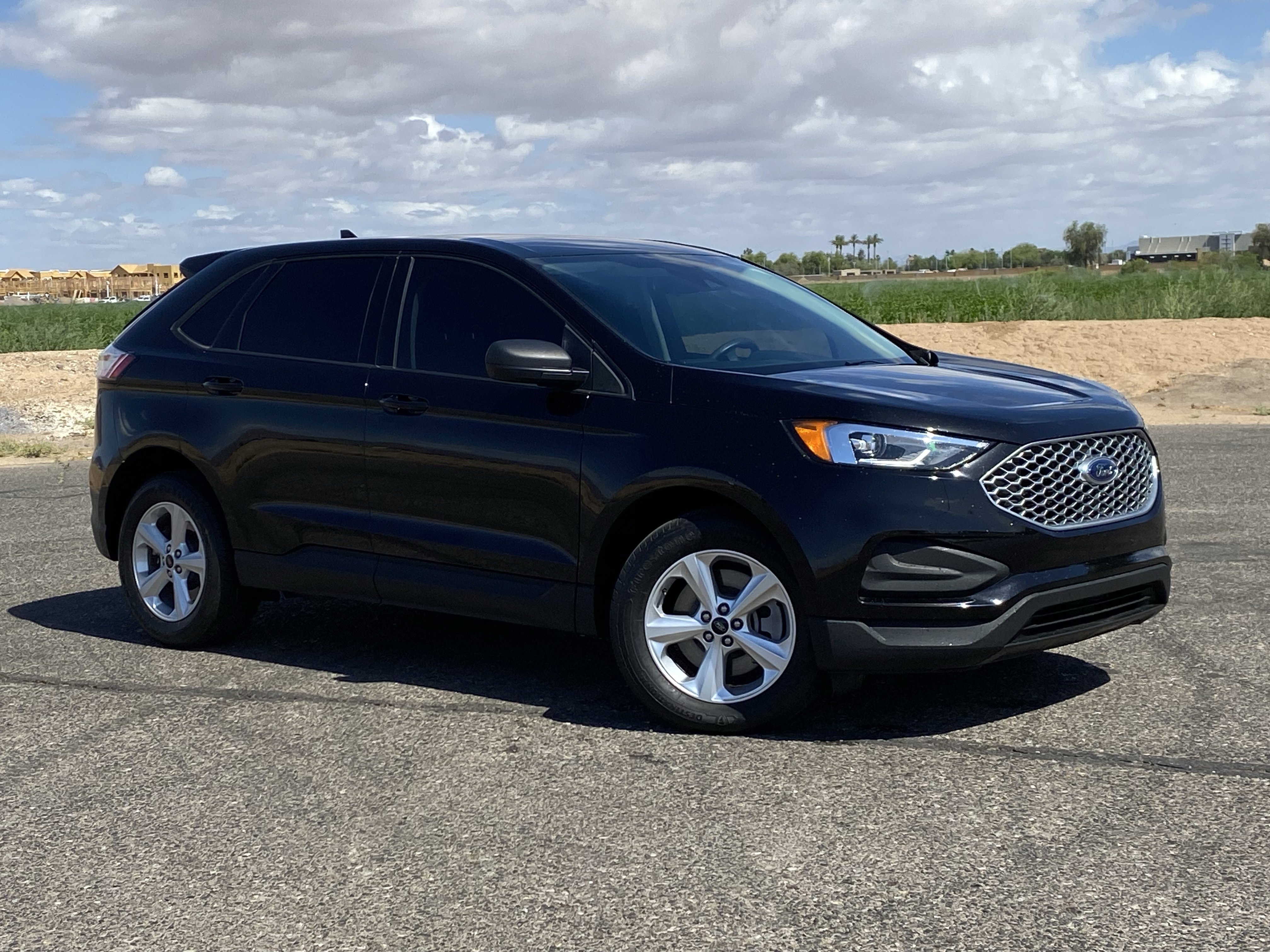 Used 2023 Agate Black Metallic Ford SE image 32