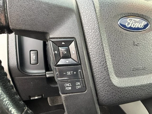 Used 2016 Oxford White Ford XLT image 19